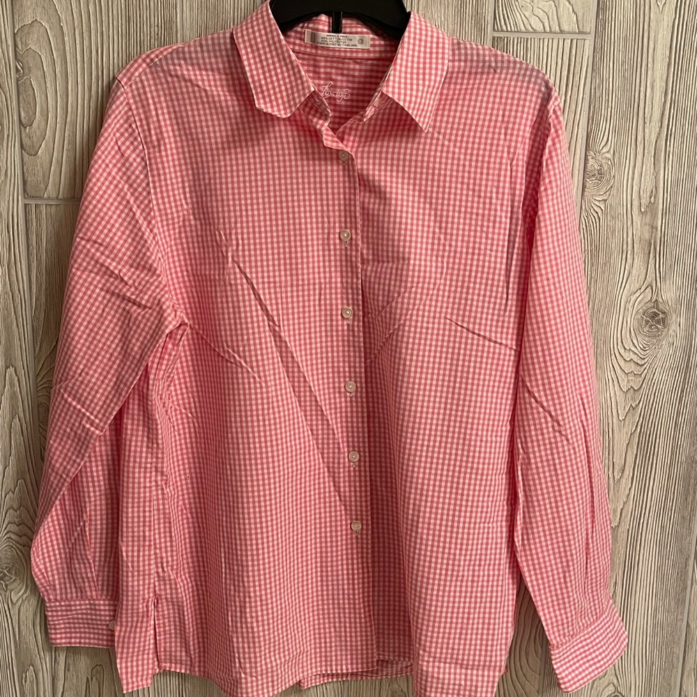 Foxcroft Button Down SZ 12 🌸🌸